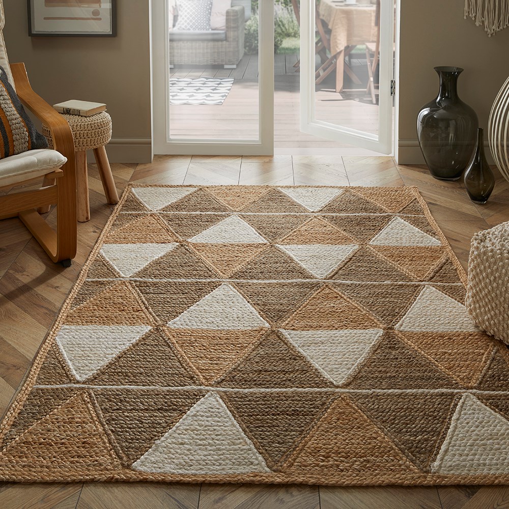 Natural Geometric Prestbury Hand Braided Jute Rug in Natural